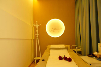 北京西城日式指压的寂静美学：在按压中听见雪落的声音